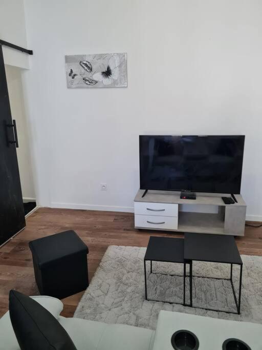 Appartement Moderne, 5 Min Du Centre Ville A Pied Béziers Dış mekan fotoğraf